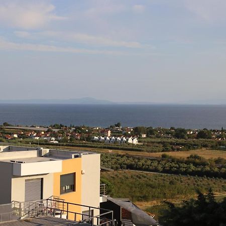 Heaven Horizon Villa Kariani Exterior foto